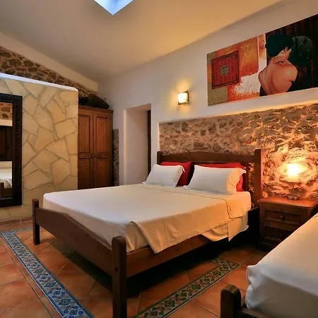 Intermezzo, Stunning Modern Family-friendly Finca Villa Santa Eularia des Riu