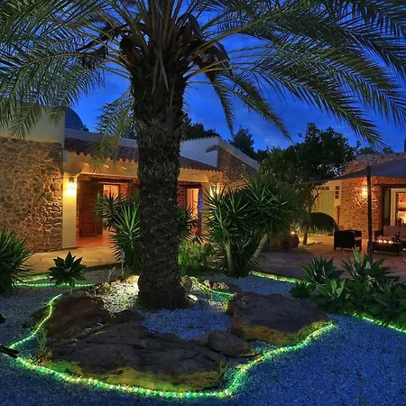 Intermezzo, Stunning Modern Family-friendly Finca Santa Eularia des Riu