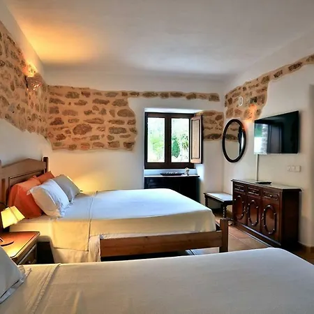Intermezzo, Stunning Modern Family-friendly Finca Santa Eularia des Riu