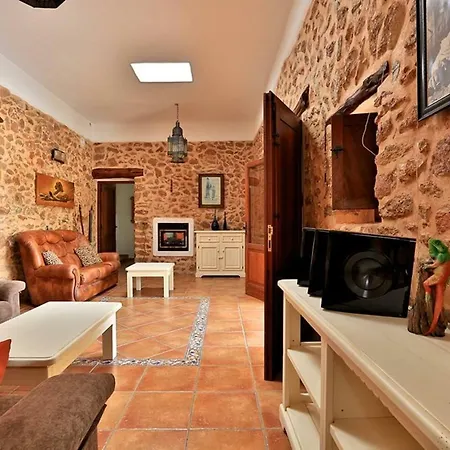Intermezzo, Stunning Modern Family-friendly Finca *