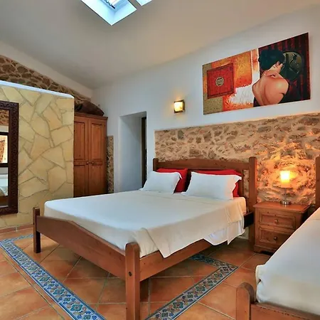 Villa Intermezzo, Stunning Modern Family-friendly Finca