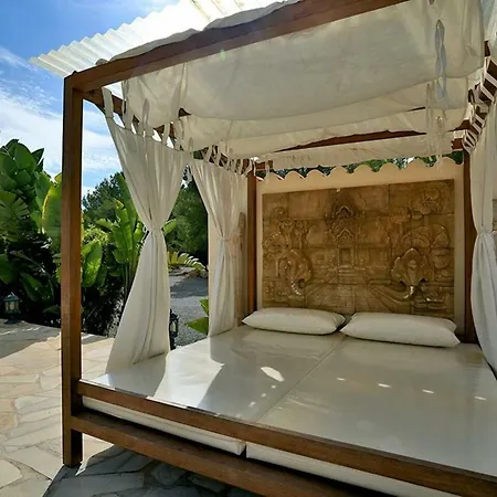Intermezzo, Stunning Modern Family-friendly Finca * Santa Eularia des Riu